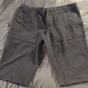 Chor Hot Topic Men's Charcoal Cropped 3/4 Shorts - 40 x 16